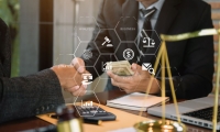16000元买的黄金首饰 不到一小时跌了5600元？网友热议：贬值也太快了吧！黄金首饰能退货吗？